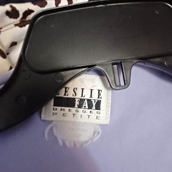 Leslie Fay purple button down, long sleeve, polyester/spandex blazer. Size 16P. - Picture 6 of 6